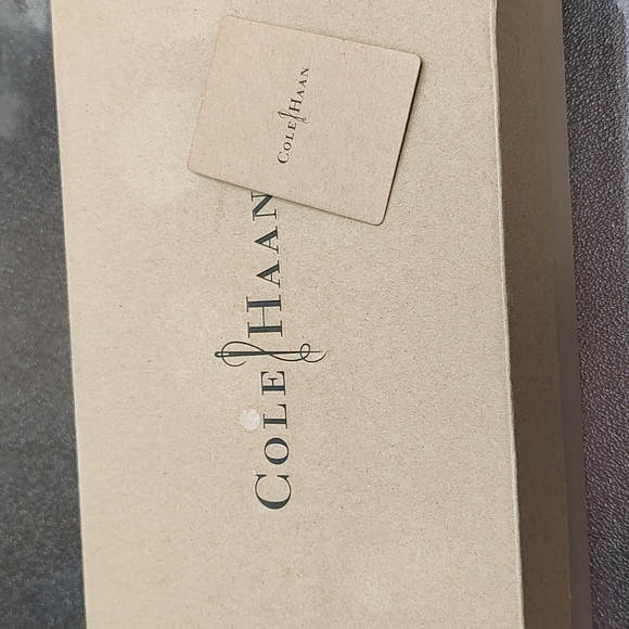 Cole Haan oxford size 9 - Picture 7 of 7